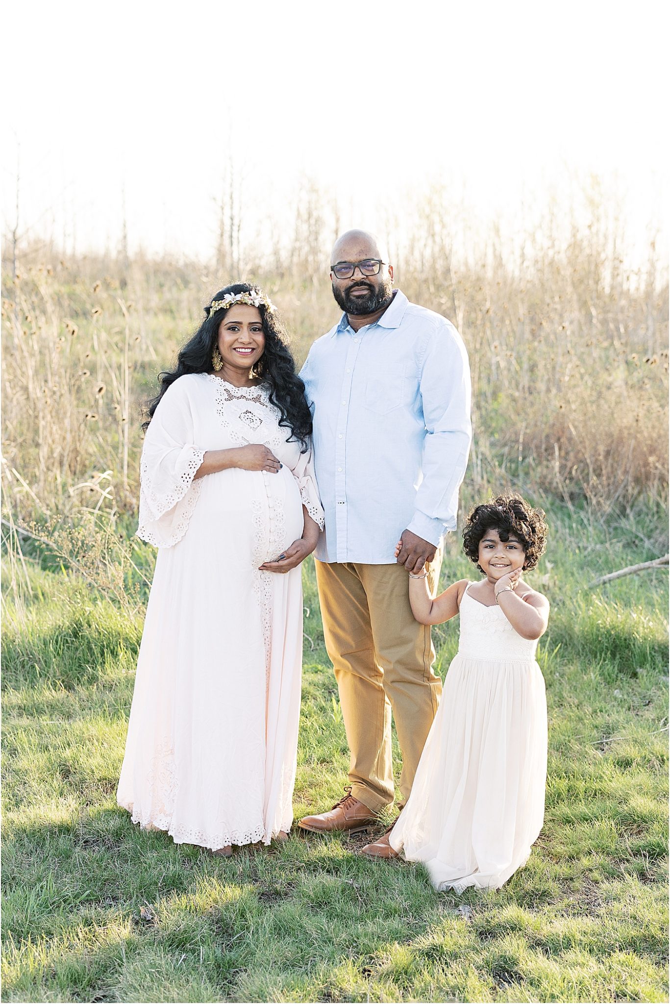 Outdoor maternity session with Natural light Indy Photographer, Lindsay Konopa Photography.