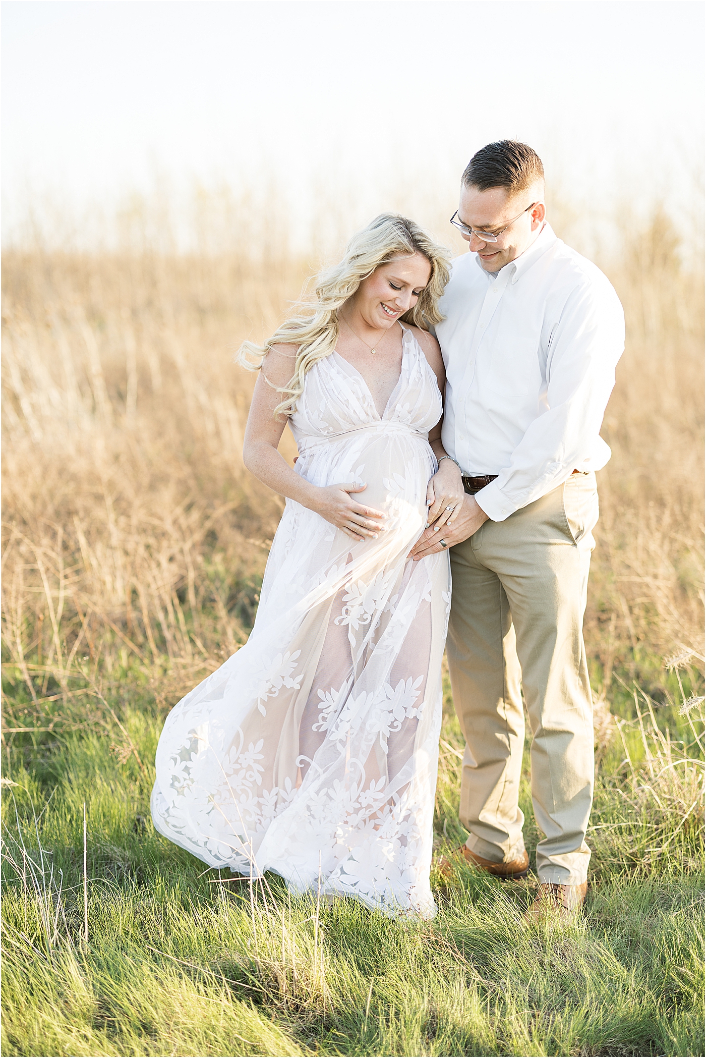 Sunset maternity session at Flat Fork Creek Park in Fishers, IN. Photo by Lindsay Konopa Photography.