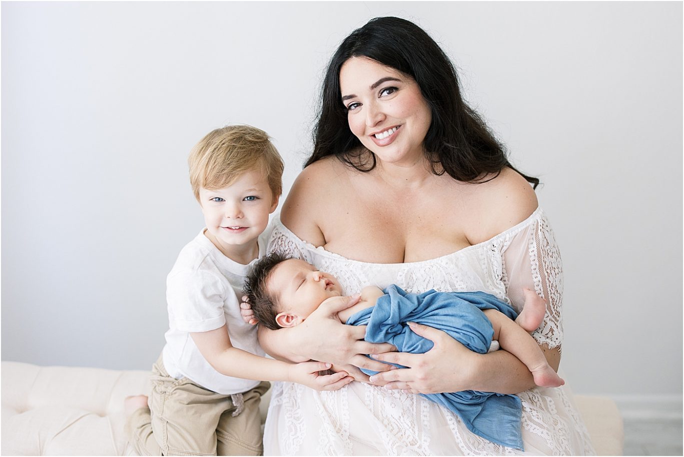 Mom and her two boys | Lindsay Konopa Photography