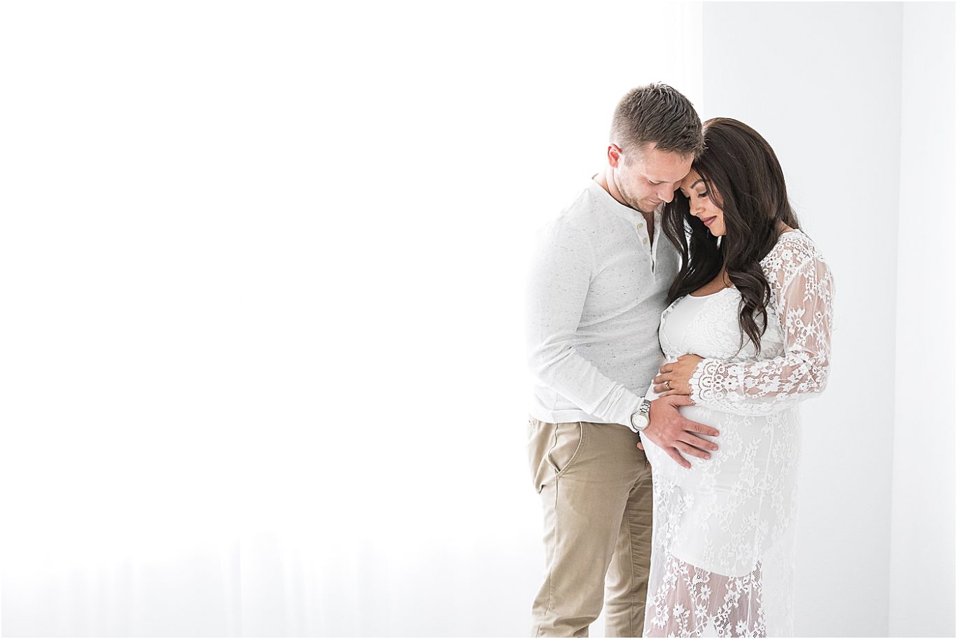 Studio maternity session in Fishers Indiana with Lindsay Konopa Photography.