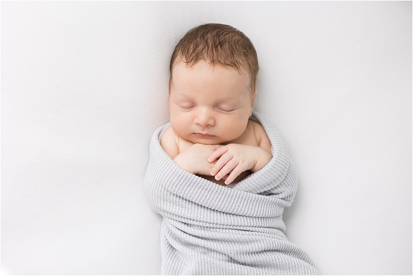 Baby boy sleeping during newborn session | Lindsay Konopa Photography