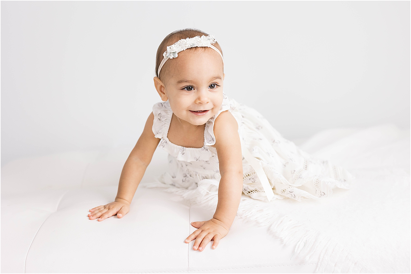 First birthday session for baby girl in studio in Fishers | Lindsay Konopa Photography