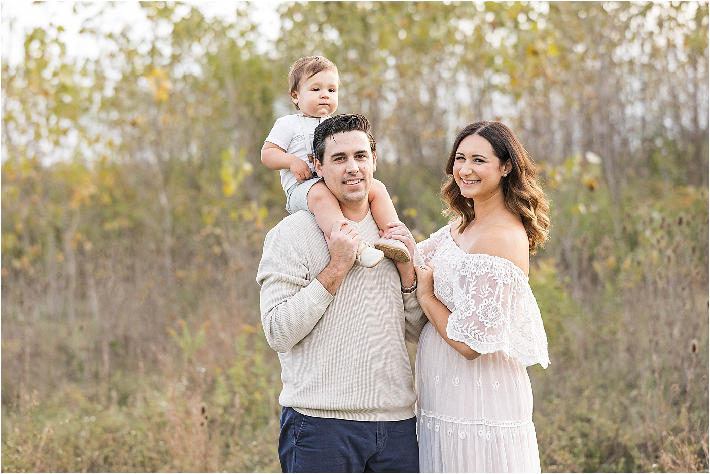 Family photos for sons first birthday session | Photo by Lindsay Konopa Photography