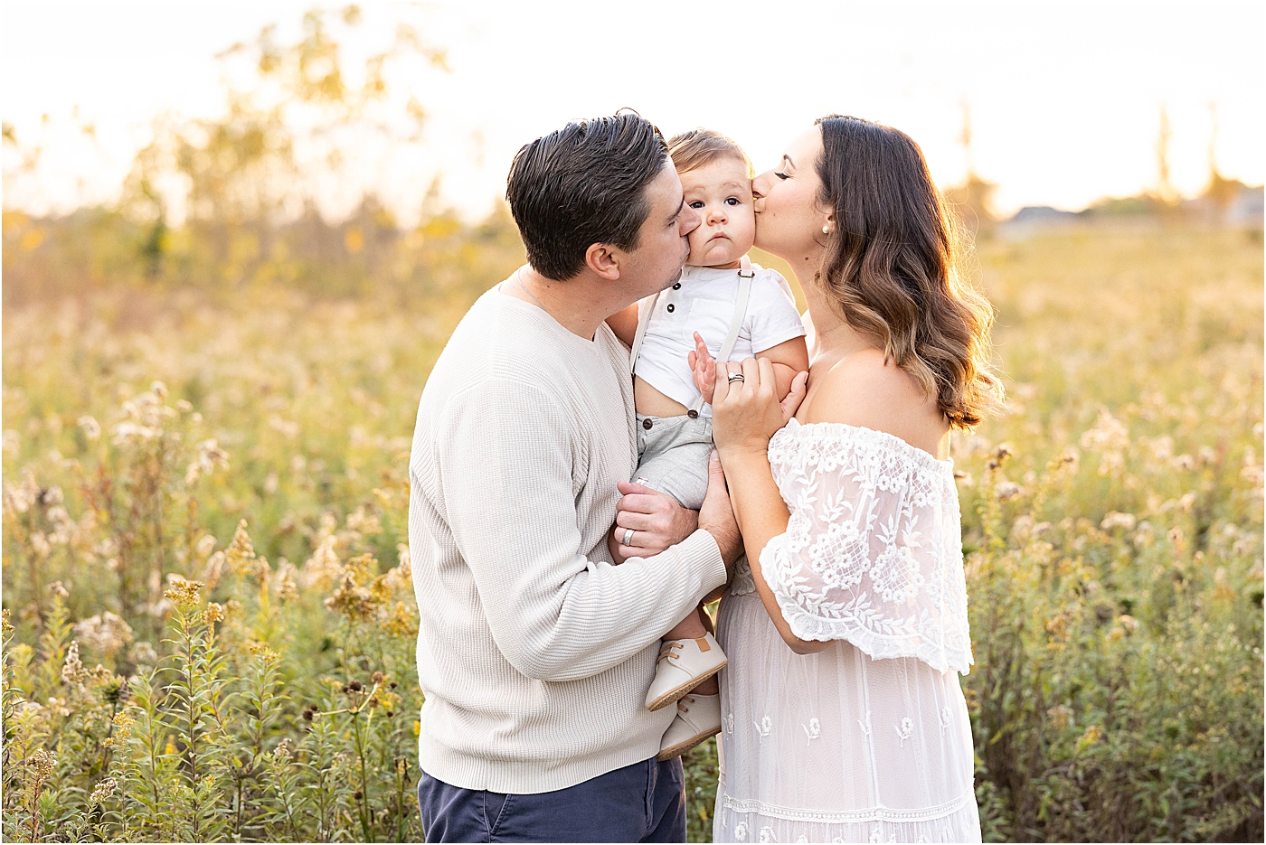 Family photoshoot in Geist with Lindsay Konopa Photography.