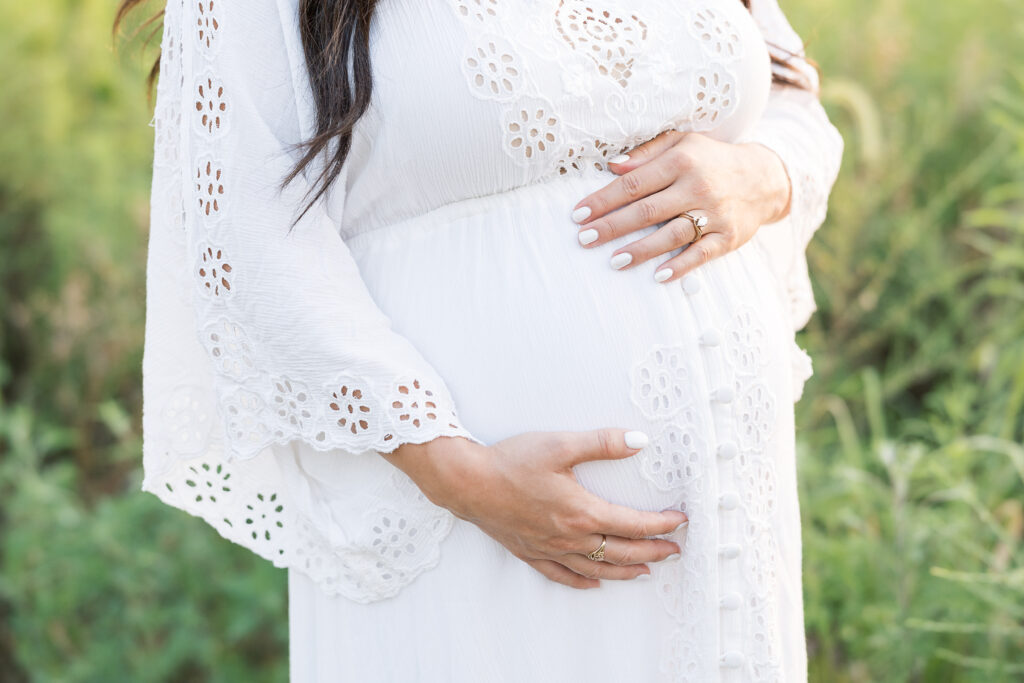 Westfield, IN maternity photographer
