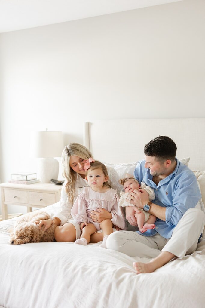 How to Prepare Older Siblings for a Newborn Photo Session Lindsay Konopa Photography